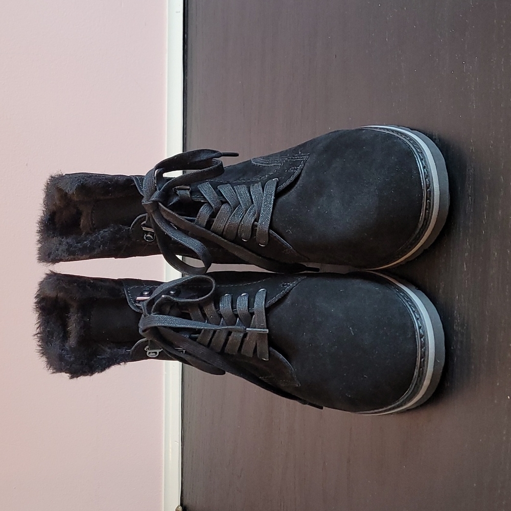 NWOB BLONDO black suede boots - Picture 2 of 6